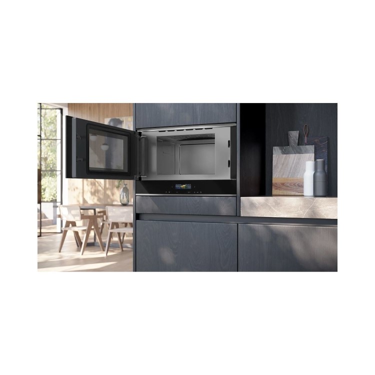 Siemens iQ700 Built-In 900W Microwave with Grill - Black