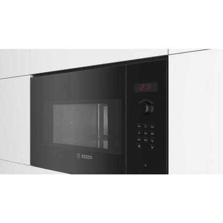 Refurbished Bosch Serie 4 BFL553MB0B Built In 25 Litre 900W Microwave Black