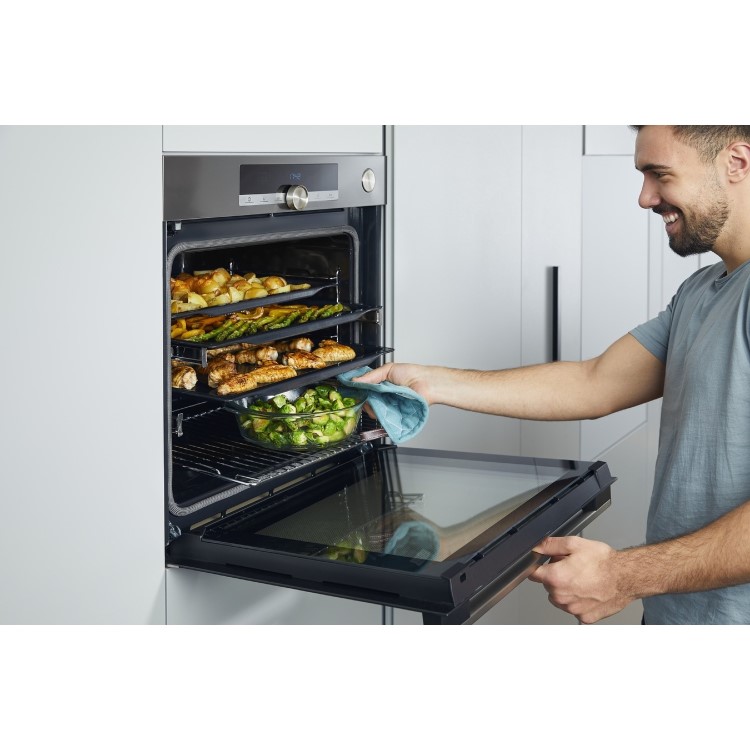 Refurbished Hisense BI64211PX 60cm Single Built In Electric Oven with Pyrolytic Cleaning Stainless Steel
