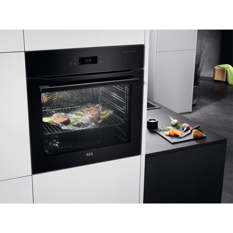 AEG 9000 Series BSK798280B SteamPro Pyrolytic Self-Cleaning Single Oven with Food