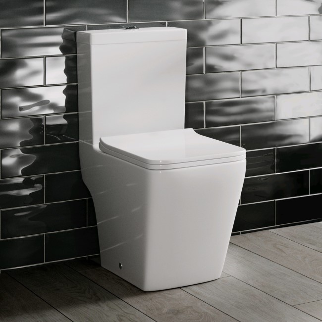 GRADE A1 - Close Coupled Toilet with Soft Close Seat - Voss