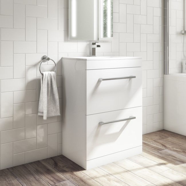 Grade A1 - 600mm White Freestanding Vanity Unit with Basin and Chrome Handles - Ashford