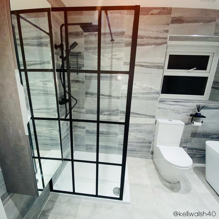 Grade A1 - 1100mm Black Grid Framework Wet Room Shower Screen with 300mm Fixed Panel - Nova