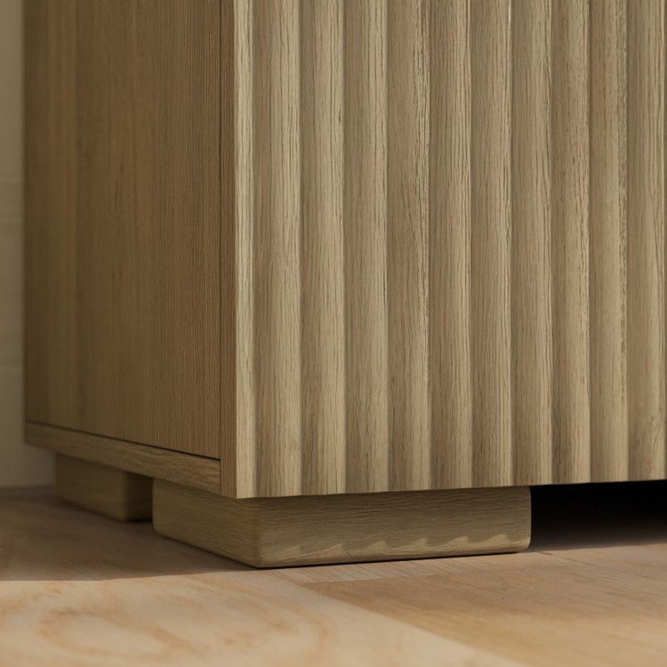 Multifunctional Large Oak Ribbed Freestanding TV Stand with Storage - TV's up to 85" - Hazel