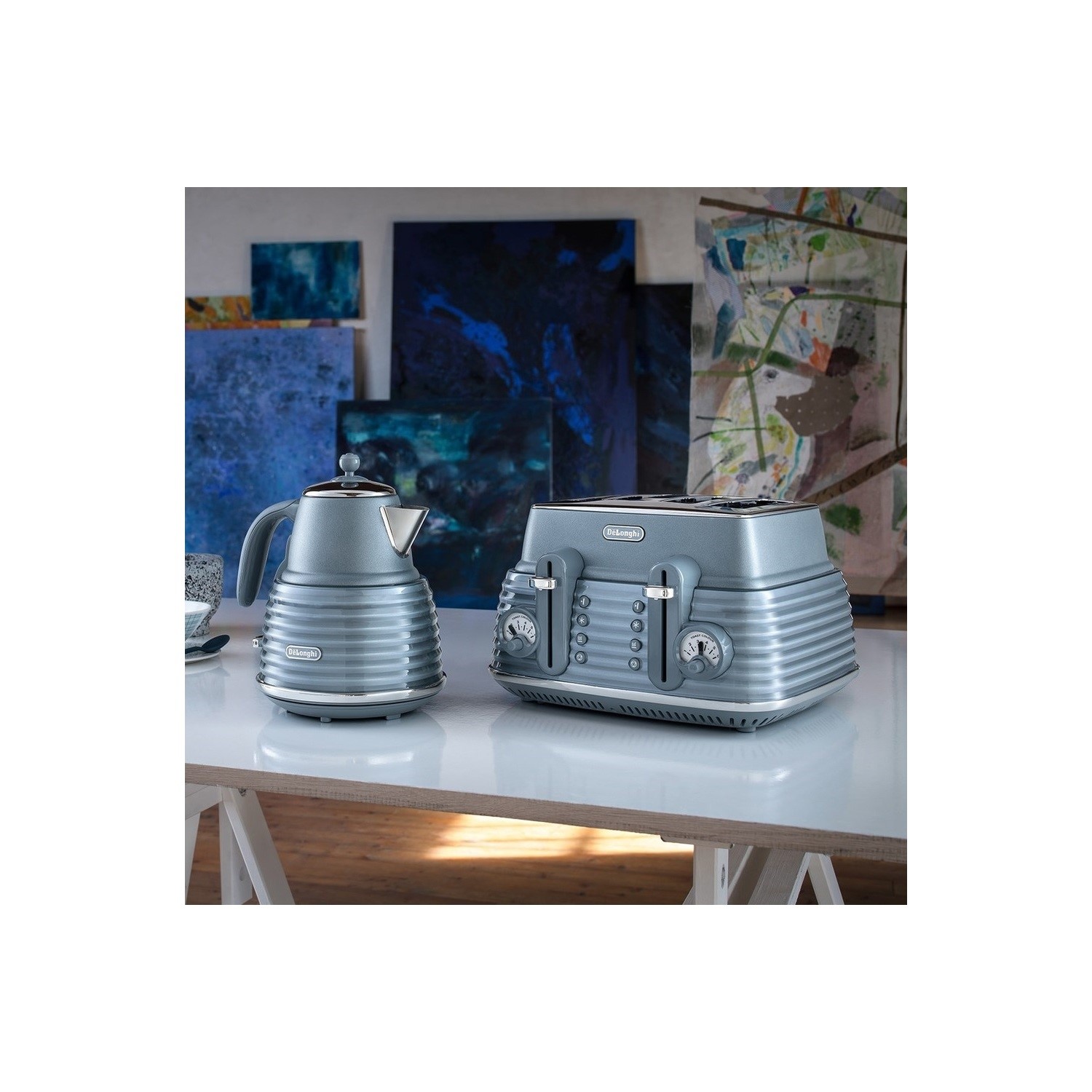 £261 Best Price Delonghi Scolpito Kettle and Toaster Set Azure