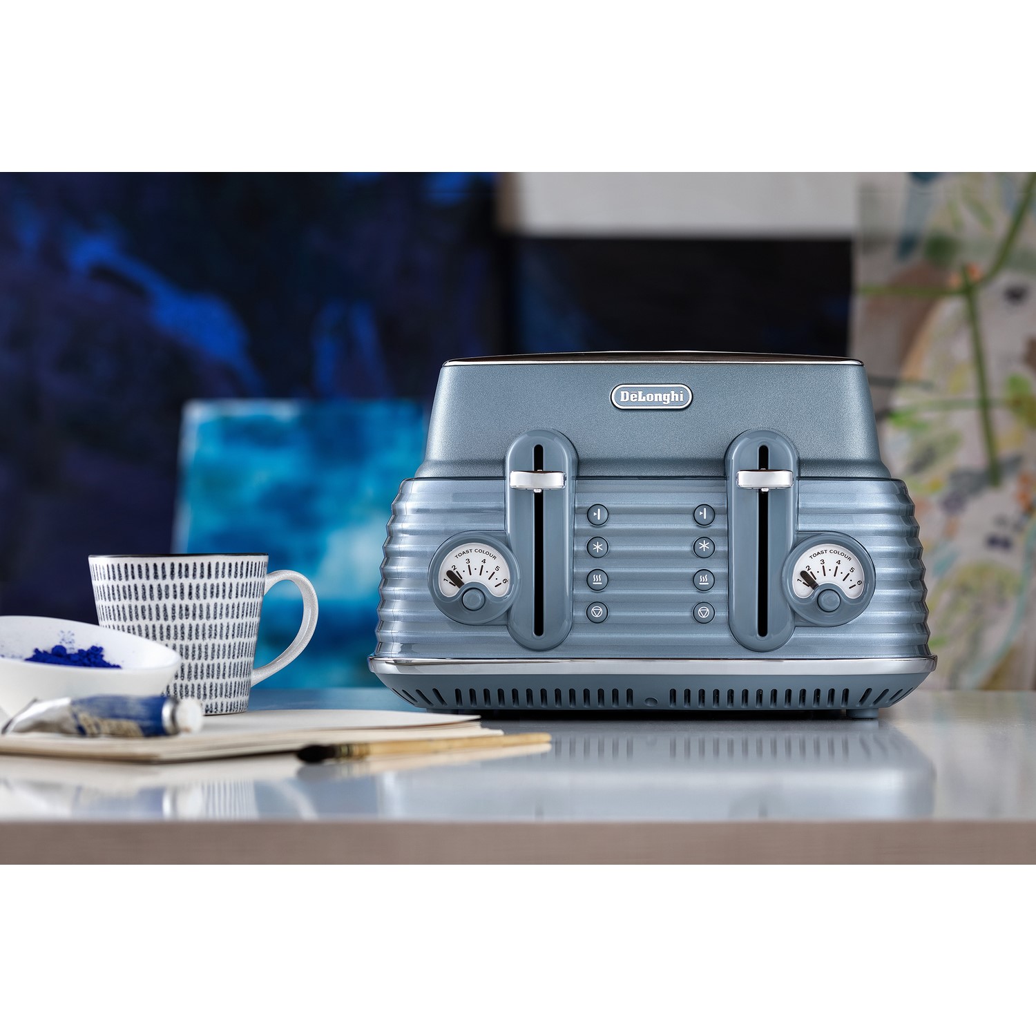 Delonghi Scolpito Kettle and Toaster Set Azure Blue BuyItDirect.ie