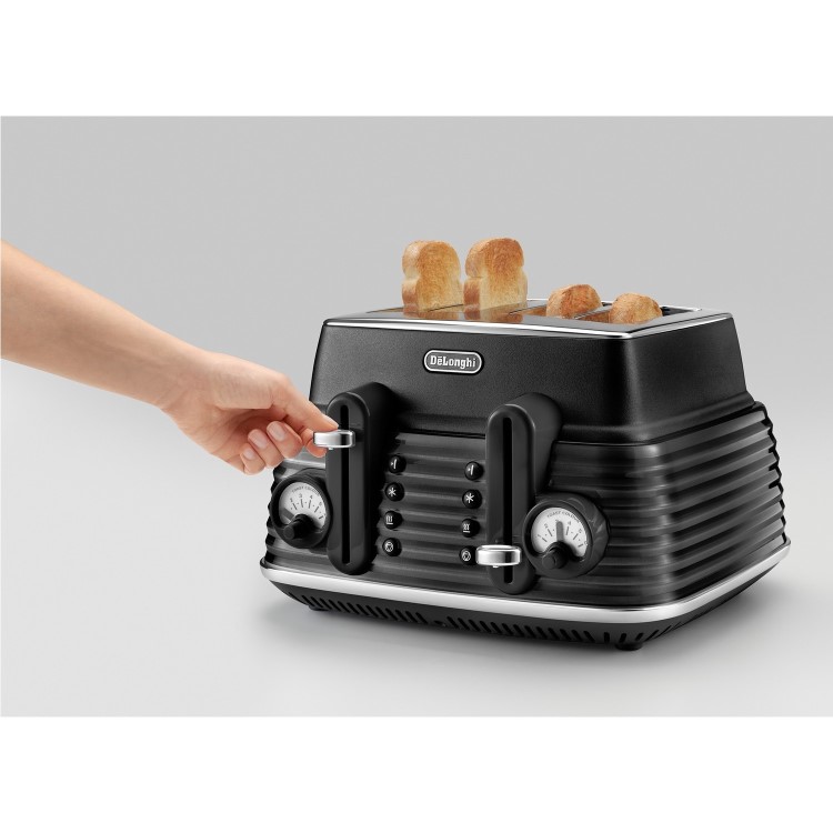 Delonghi Scolpito Kettle and Toaster Set - Black