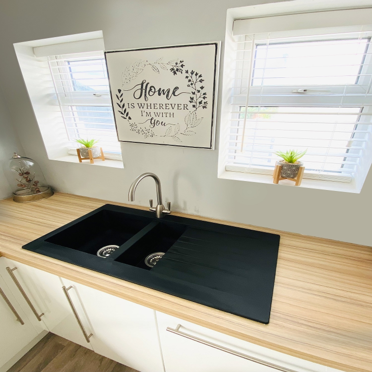 GRADE A2 - Essence Amelia 1.5 Bowl Black Composite Kitchen Sink with Reversible Drainer