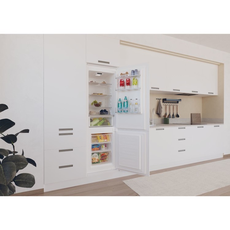 Candy 250 Litre 70/30 Integrated Fridge Freezer