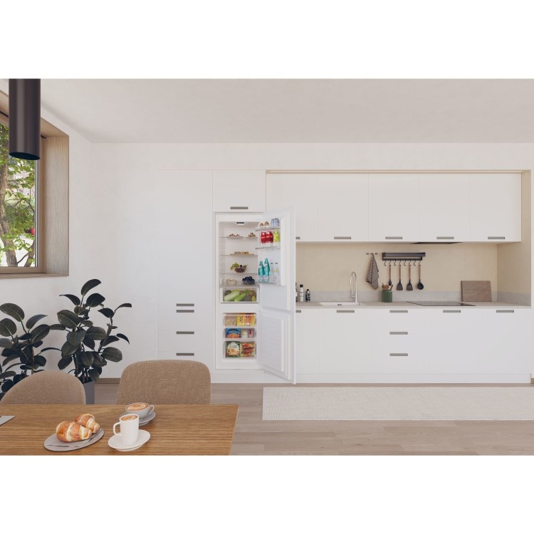 Candy 250 Litre 70/30 Integrated Fridge Freezer
