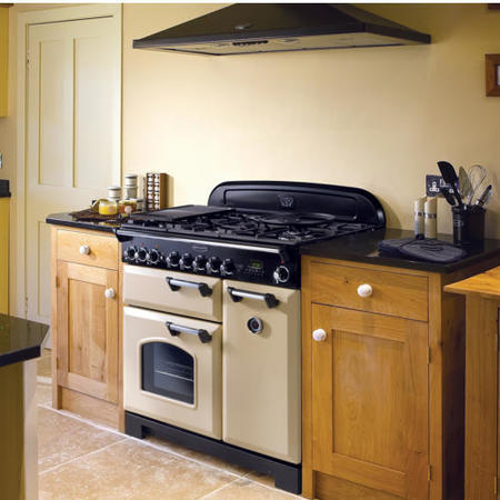 Rangemaster CDL90EIBLC Classic Deluxe 90cm Electric Range Cooker with Induction Hob - Black & Chrome