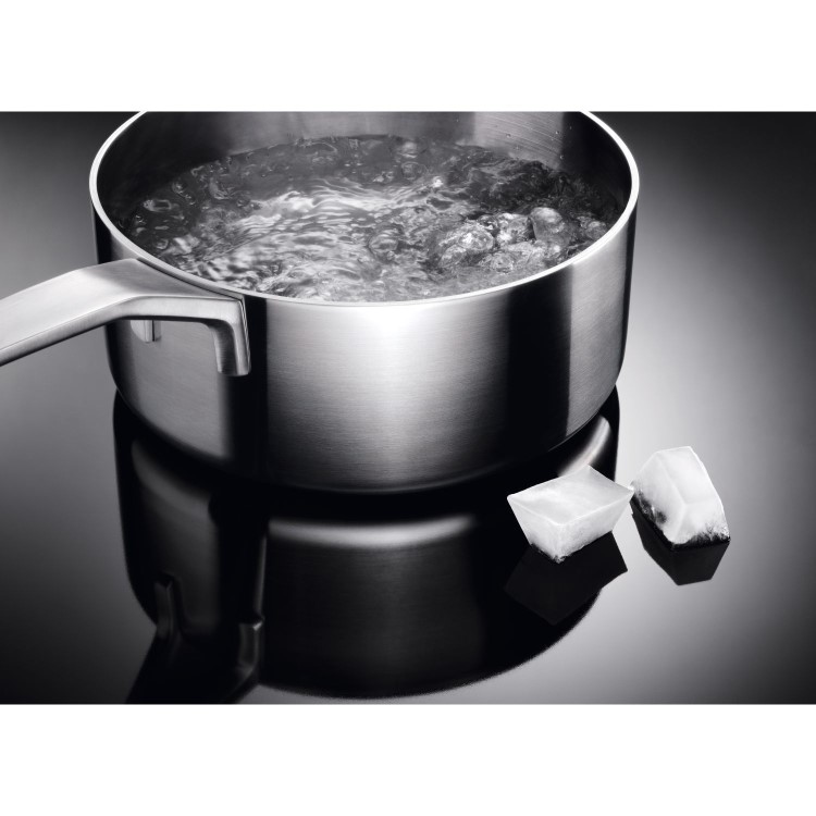 AEG 6000 SteamBake 60cm Electric Induction Cooker - Black