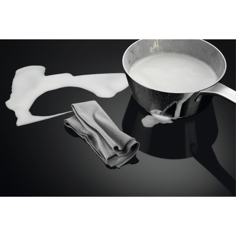 AEG 5000 Series 60cm Electric Induction Cooker - Black