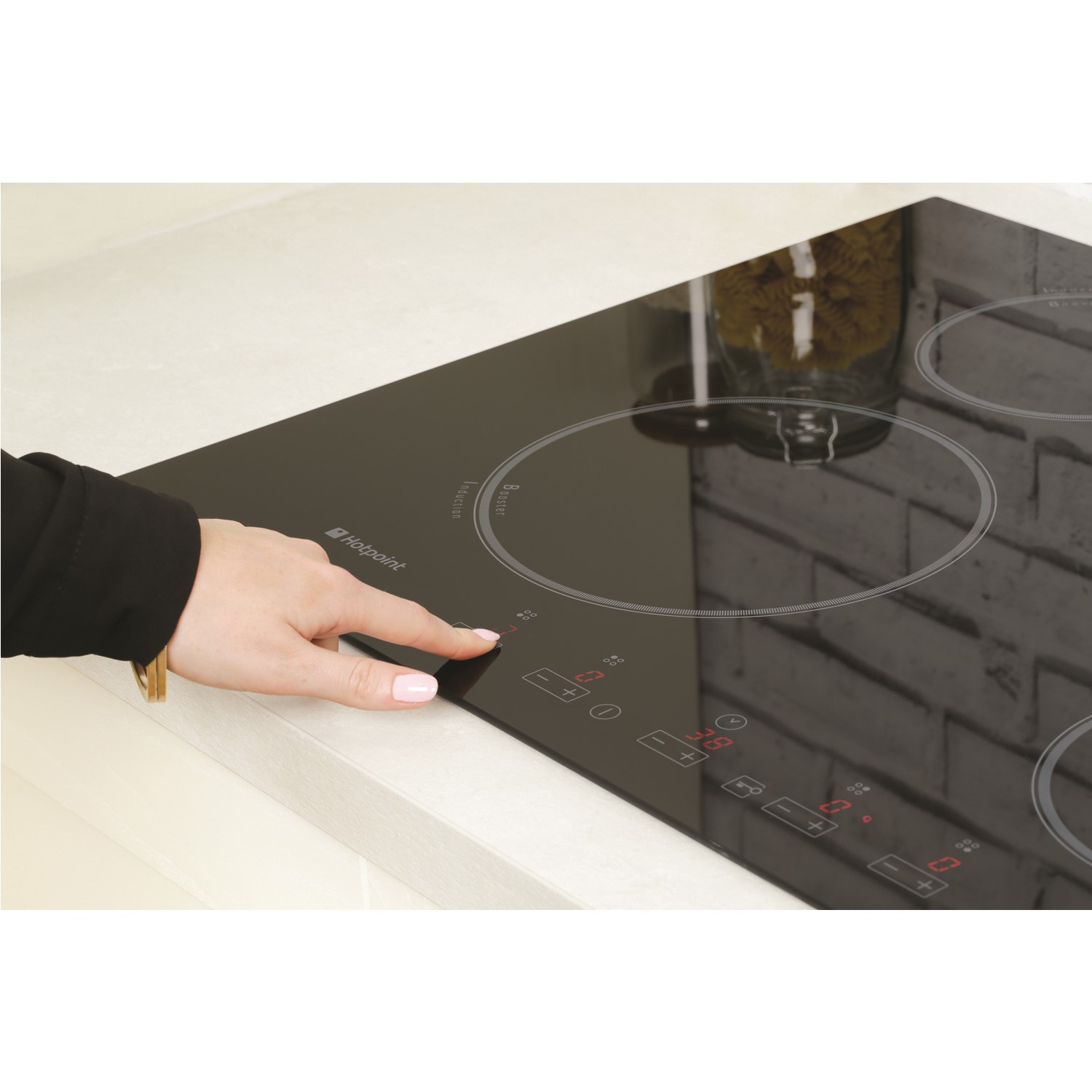 Hotpoint 70cm induction hob new arrivals