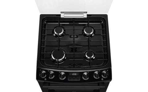 4 burner gas hob.