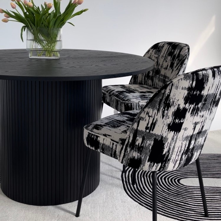 Set of 2 Cream and Grey Jacquard Upholstered Curved Dining Chairs - Celia