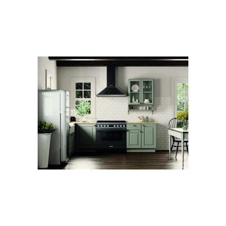 Smeg Portofino 90cm Pyrolytic Dual Fuel Range Cooker - Black