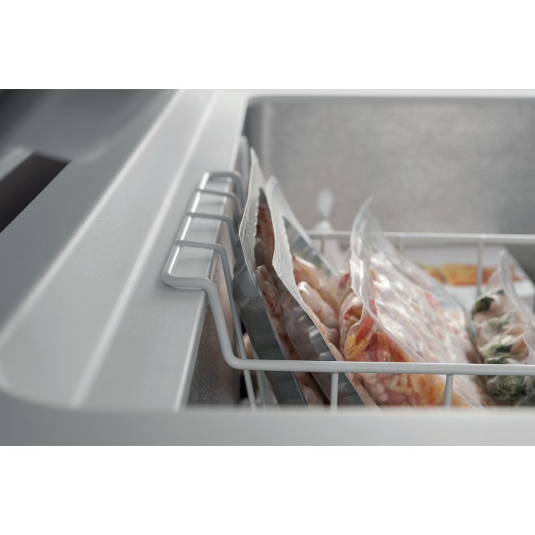 Hotpoint 255 Litre Chest Freezer - White