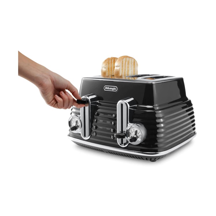 Delonghi CTZ4003BK Scultura 4-slice Toaster - Black