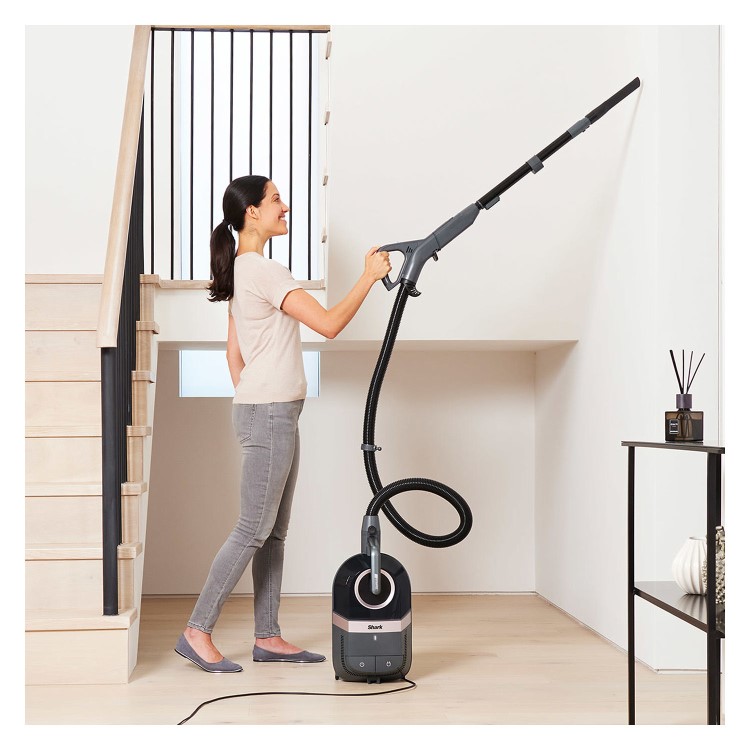 Refurbished Shark Dynamic Technology Pet Cylinder Vacuum Cleaner Black & Grey