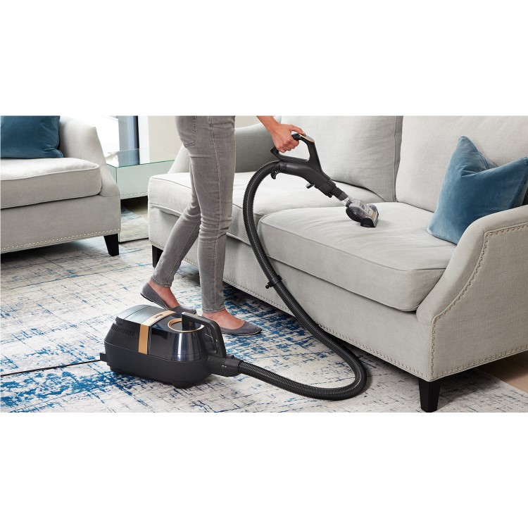 Shark Anti Hair Wrap DuoClean Dynamic Technology TruePet Cylinder Vacuum Cleaner - Black