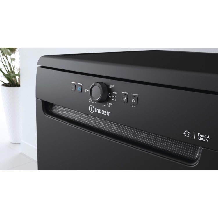 Indesit Fast&Clean Freestanding Dishwasher - Push&Go Black