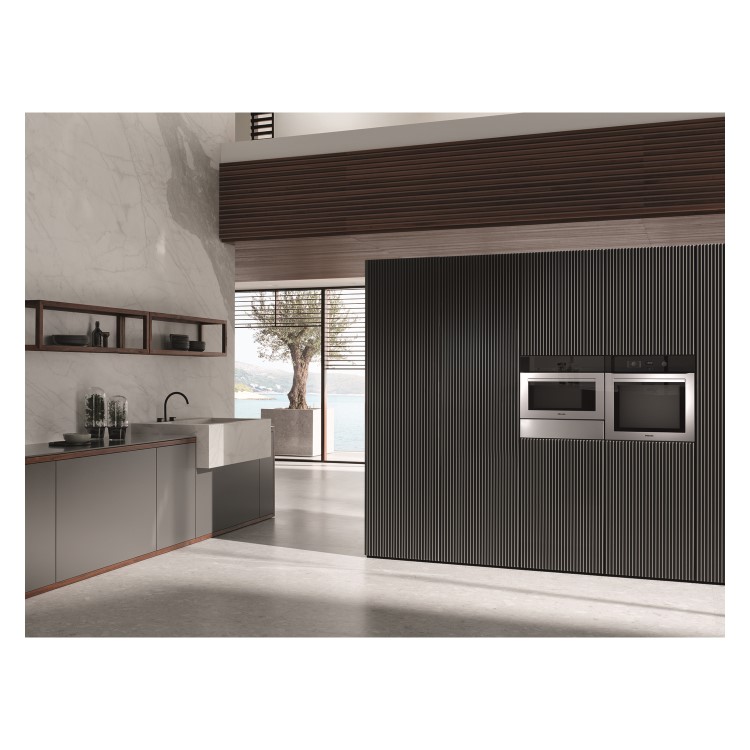 Refurbished Miele DG2740 60cm Single Built In Electric Oven Stainless Steel