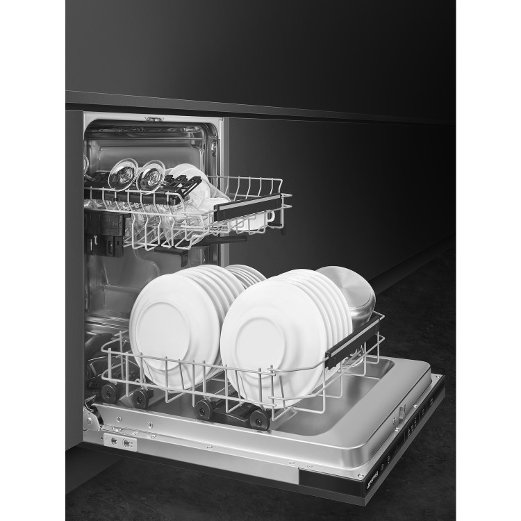 Smeg Universal Integrated Slimline Dishwasher - Black control panel
