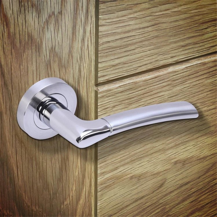 Internal Silver Polished/Satin Chrome Lever Door Handle with Latch and Hinges Pack - 75mm Latch - Drava - XL Joinery