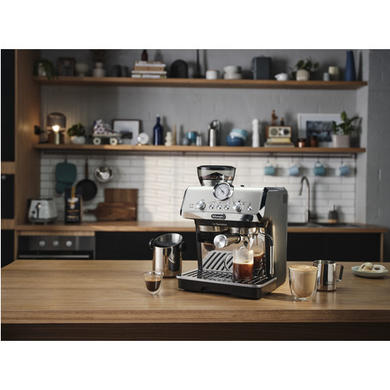 De’Longhi EC9155.MB La Specialista Arte – Metal Black Manual Bean-to-Cup Coffee Machine with Milk Frother