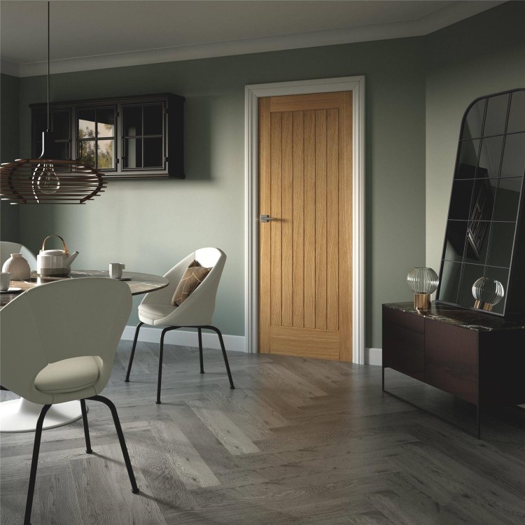 Internal Oak Cottage FD30 Fire Door - Pre-Finished - 2040 x 826 x 44mm - Suffolk Essential - XL Joinery