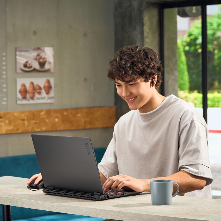 ASUS TUF A16 AMD Ryzen 7 16GB RAM 1TB SSD GeForce RTX 5050 144Hz 16 Inch Windows 11 Gaming Laptop