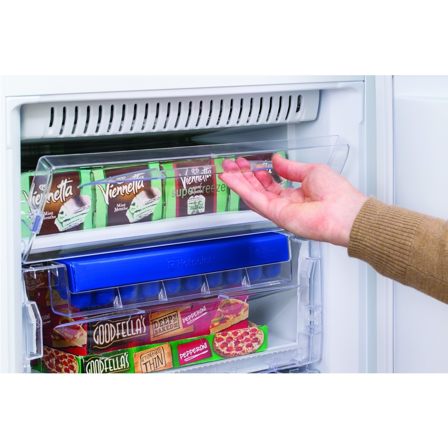 Ffaa52p Hotpoint FFAA52P Frost Free Ice Diamond Freestanding Fridge Freezer ...