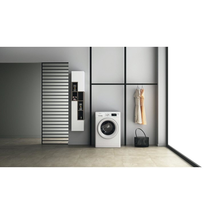 Refurbished Whirlpool FreshCarePlus 7kg 1400rpm Freestanding Washing Machine - White