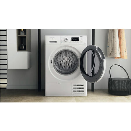 Whirlpool 6th sense 8kg Heat Pump Tumble Dryer - White