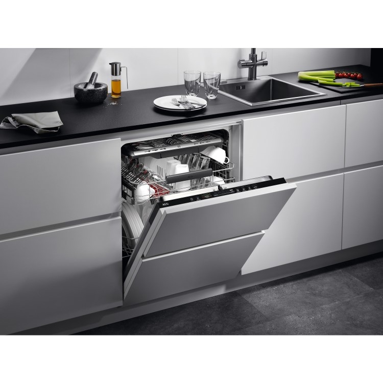 AEG Series 8000 SprayZone Integrated Dishwasher - Smart Wi-Fi, C-Rated, Black control panel