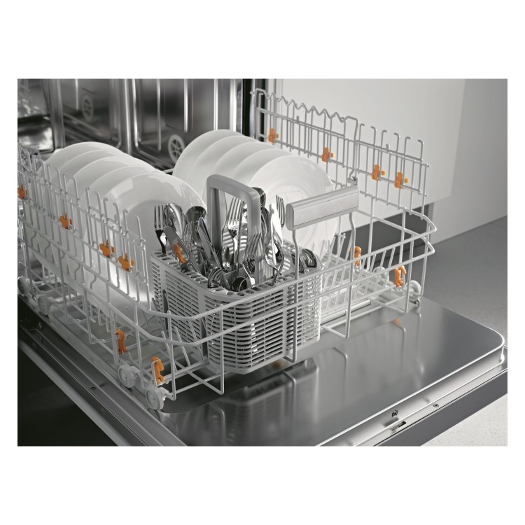 Miele Active G4203iwh 13 Place Semi Integrated Dishwasher - White Control Panel