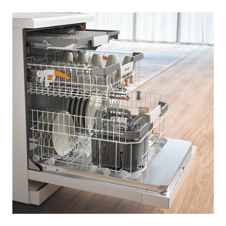 Refurbished Miele 7000 Series G7622SCBW 14 Place Freestanding Dishwasher White