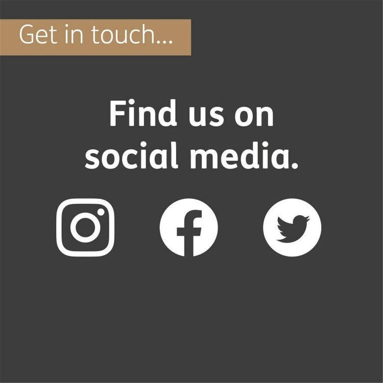 Internal Oak Glazed 4-Panel Shaker Door with Opaque Glass - Unfinished - 1981 x 610 x 35mm - 4 Light - XL Joinery