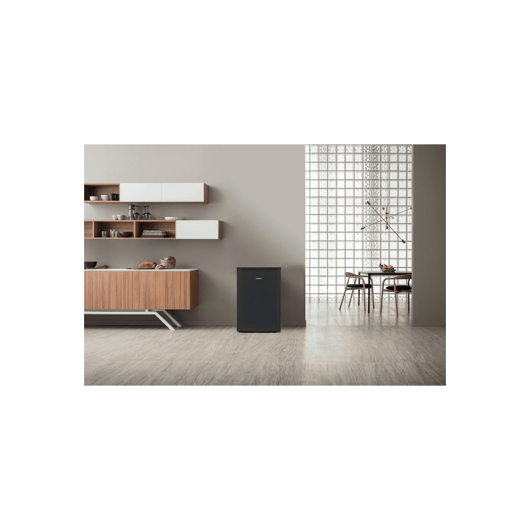Hotpoint 134 Litre Under Counter Freestanding Larder Fridge - Black