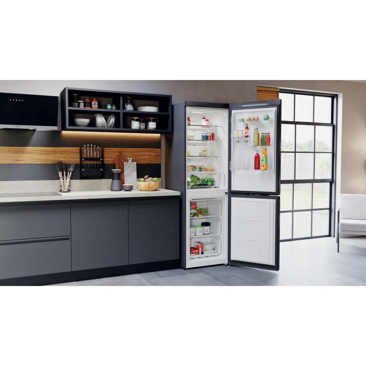 Refurbished Hotpoint H5X82OSK Freestanding 335 Litre 60/40 Frost Free Fridge Freezer Silver Black