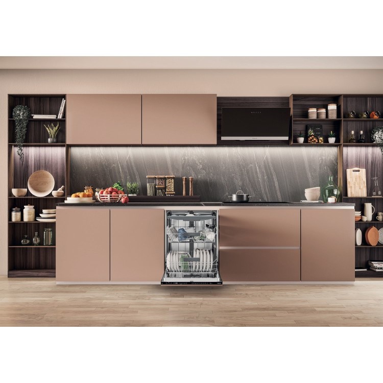 Hotpoint Maxi Space Integrated Dishwasher - B-Rated Black Control Panel