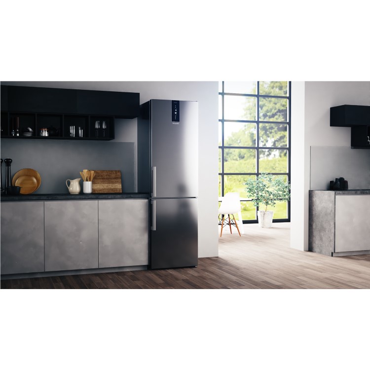 Hotpoint 368 Litre 70/30 Freestanding Total No Frost Fridge Freezer - Mirror/Inox