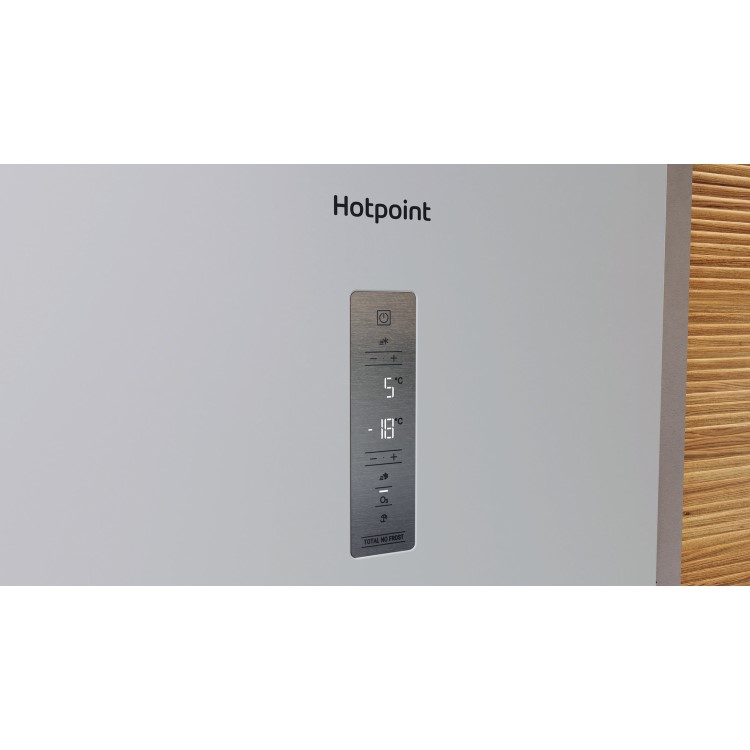 Hotpoint 367 Litre 70/30 Freestanding Fridge Freezer - White