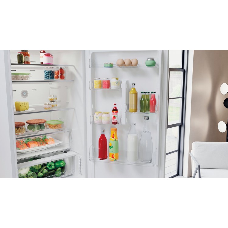 Hotpoint 367 Litre 70/30 Freestanding Fridge Freezer - White