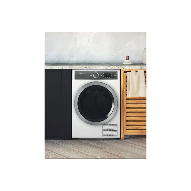 Hotpoint GentlePower 9kg Heat Pump Tumble Dryer - White