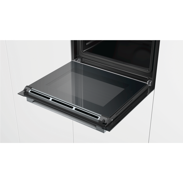Refurbished Bosch Serie 8 HBG634BB1B 60cm Single Built In Electric Oven Black