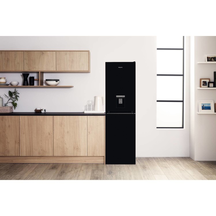 Hotpoint 248 Litre 50/50 Freestanding Fridge Freezer