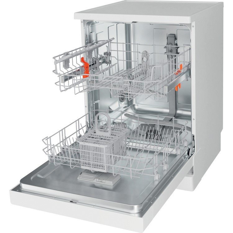 Hotpoint Freestanding Dishwasher - White