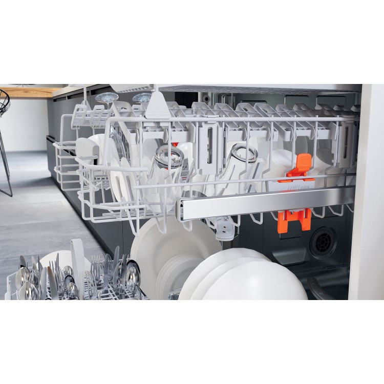 Hotpoint 14 Place Settings Freestanding Dishwasher - White